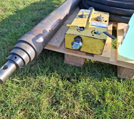 zestaw_do_przeciskow_TERMA_K130_uzywana_maszyna_przeciskowa_kret_przecisk_mp_technik_rakieta_terra_hercu_pneumatic_grundomat (1)